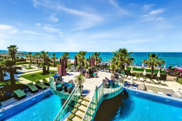 Pinea Resort and Spa