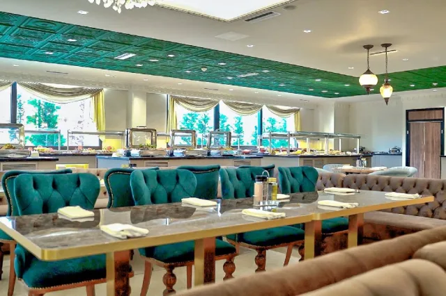 Sunrise Premium Hotel