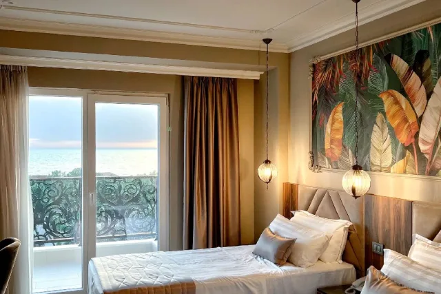 Sunrise Premium Hotel