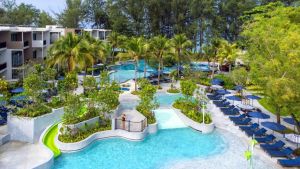 Le Méridien Phuket Mai Khao Beach Resort