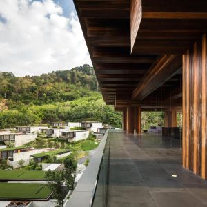 Hotel The Naka Phuket