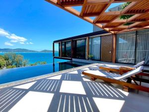 Hotel The Naka Phuket