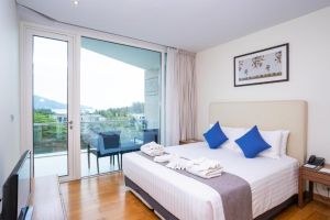 Splash Beach Resort Maikhao Phuket