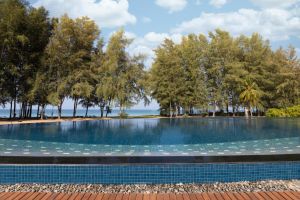 Splash Beach Resort Maikhao Phuket