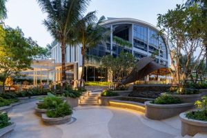La Green Hotel & Residence