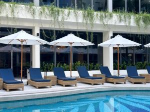 La Green Hotel & Residence