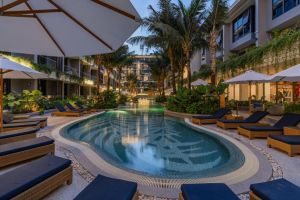 La Green Hotel & Residence
