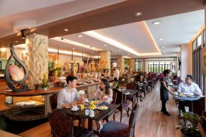 Novotel Phuket Vintage Park Resort