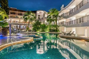 Holiday Inn Phuket Karon Beach Resort