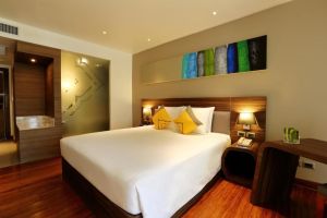 Holiday Inn Phuket Karon Beach Resort
