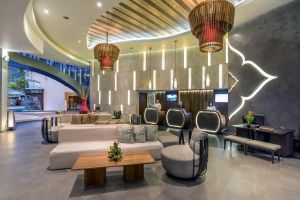 Holiday Inn Phuket Karon Beach Resort
