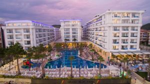 Grand Blue Fafa Resort & SPA - Golem