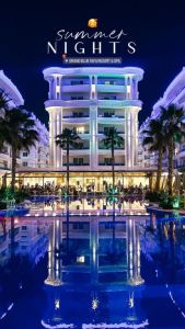 Grand Blue Fafa Resort & SPA