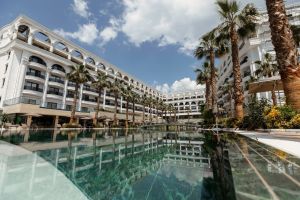 FAFA Aqua Palace Resort & Spa