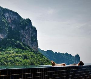 Avani Ao Nang Cliff Krabi Resort