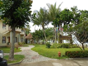 Golden Beach Resort