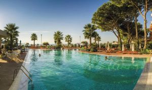 Hotel FAFA Mel Holiday