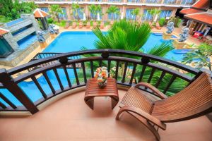 Nipa Resort