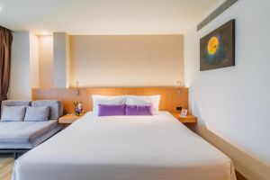 Hotel The Lunar Patong