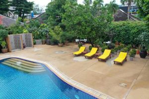 Tropica Bungalow Beach Hotel