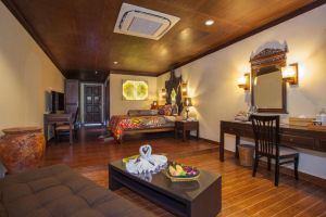 Tropica Bungalow Beach Hotel