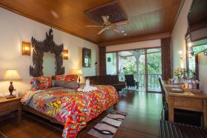 Tropica Bungalow Beach Hotel