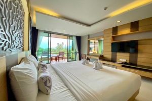 Aqua Resort Phuket