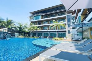 Aqua Resort Phuket