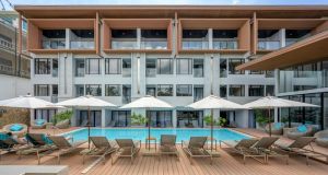 Hotel LIV Phuket Patong Beachfront - Patong Beach