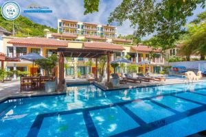 Hotel By The Sea - Phuket
