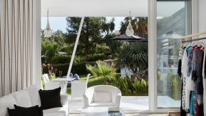 Mr & Mrs White Corfu