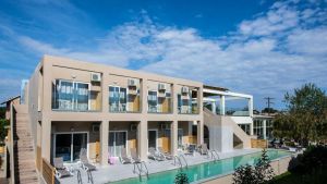 Ninos Amour Holiday Resort
