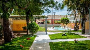 Ninos Amour Holiday Resort