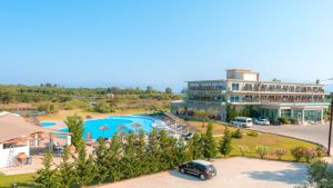 Ninos Laguna Holiday Resort - Agios Spyridon