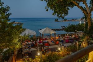 Hotel Golden Coast Beach