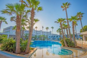 Dome Beach Hotel & Resort