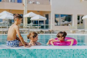 Louis St. Elias Resort & Waterpark
