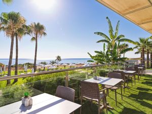 Hotel Leonardo Crystal Cove – Adults Only