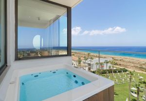 Hotel Leonardo Crystal Cove – Adults Only