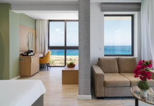 Hotel Leonardo Crystal Cove – Adults Only