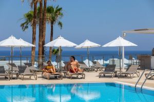 Hotel Leonardo Crystal Cove – Adults Only