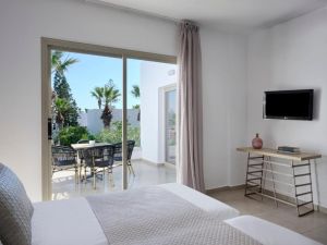 Atlantica Panthea Resort