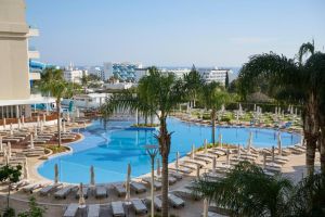Sunrise Oasis Hotel