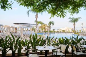 Sunrise Oasis Hotel