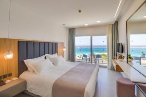Napa Mermaid Hotel & Suites