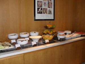 Napa Mermaid Hotel & Suites