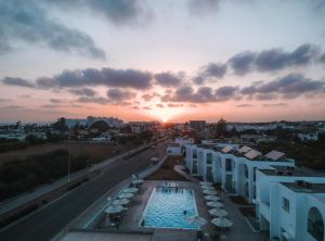 Kaos Hotel Apartments