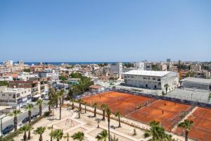 Liv Urban Larnaca - Larnaca