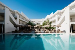 Nissi Park Hotel