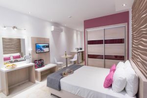 Loutsiana Deluxe Apartments